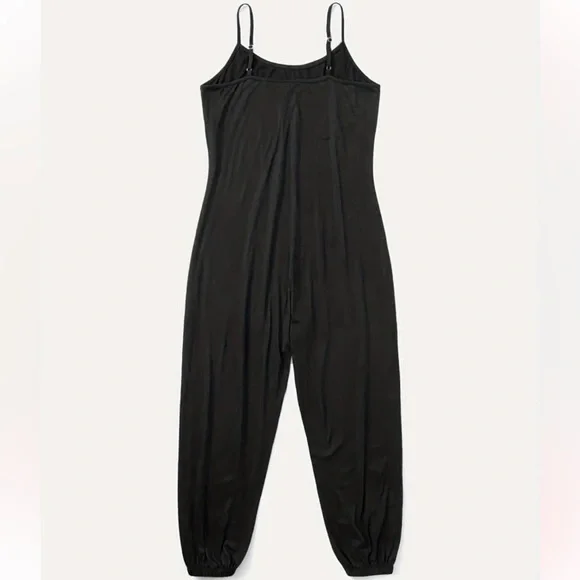 Women’s Solid Sleeveless Jumpsuit Size Medium - Picture 2 of 14